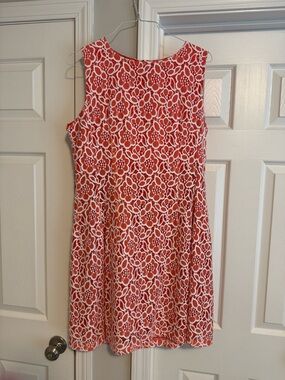 Sleeveless Peach Floral Lace Shift Dress - Classic Women's Dress